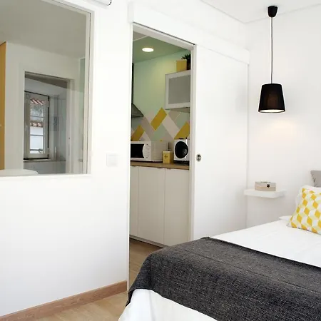 Alfama Rose - Eletrico ליסבון